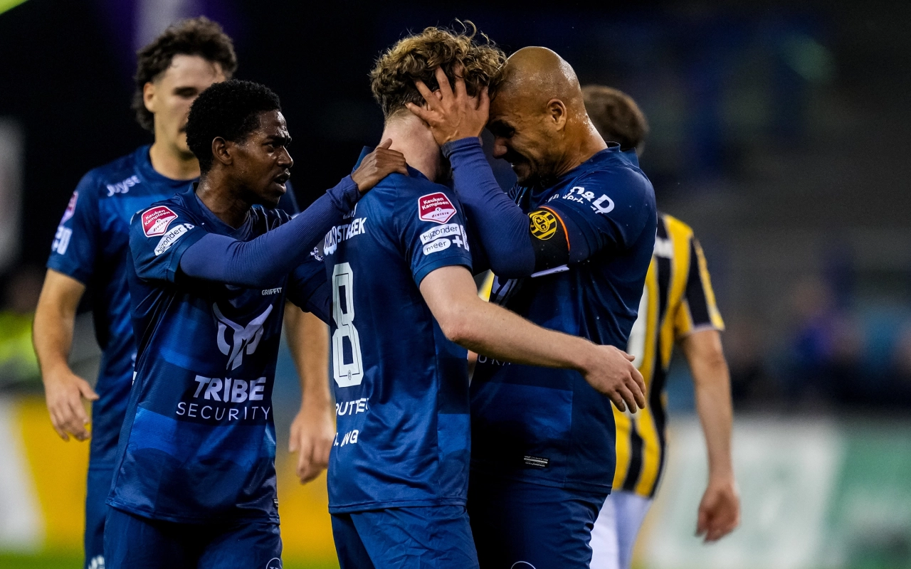 Roda JC buigt achterstand om in gelijkspel tegen Vitesse