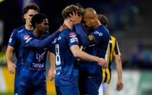 Roda JC buigt achterstand om in gelijkspel tegen Vitesse