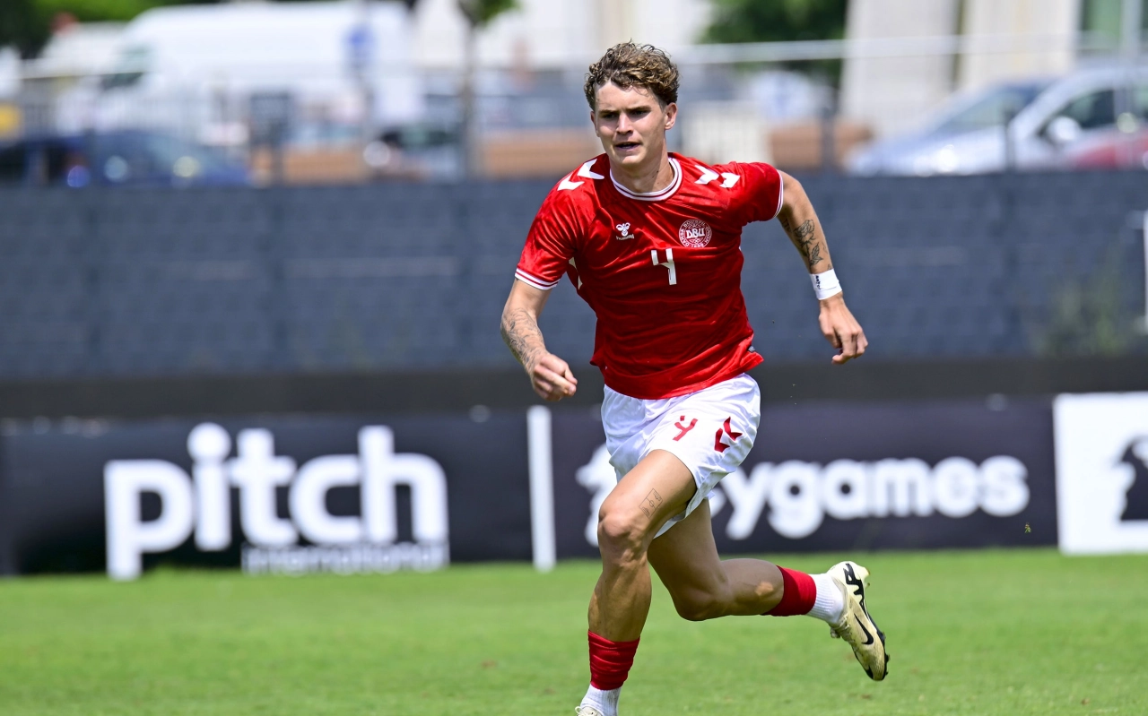 Roda JC slaat toe: Jonathan Foss ondergaat medische keuring