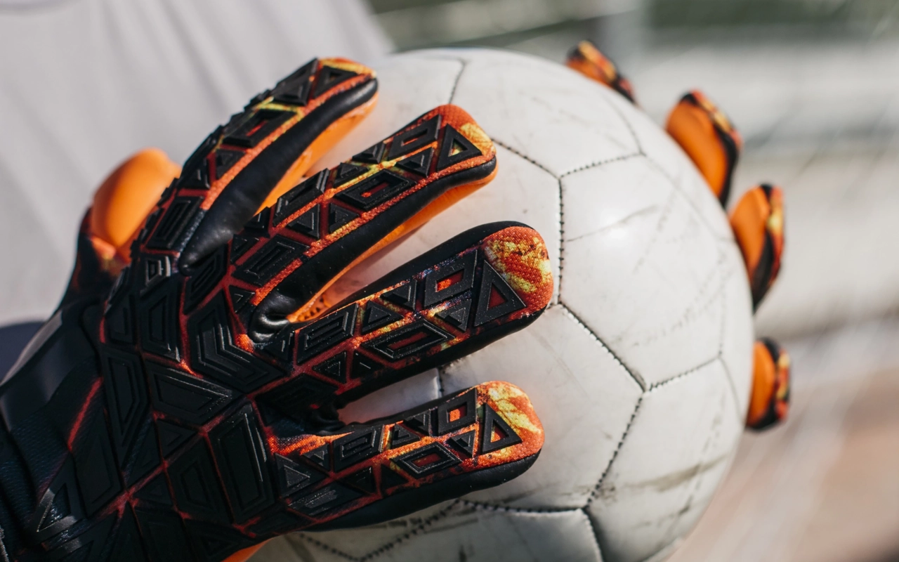 MVV legt Vitesse-doelman Sep van der Heijden vast