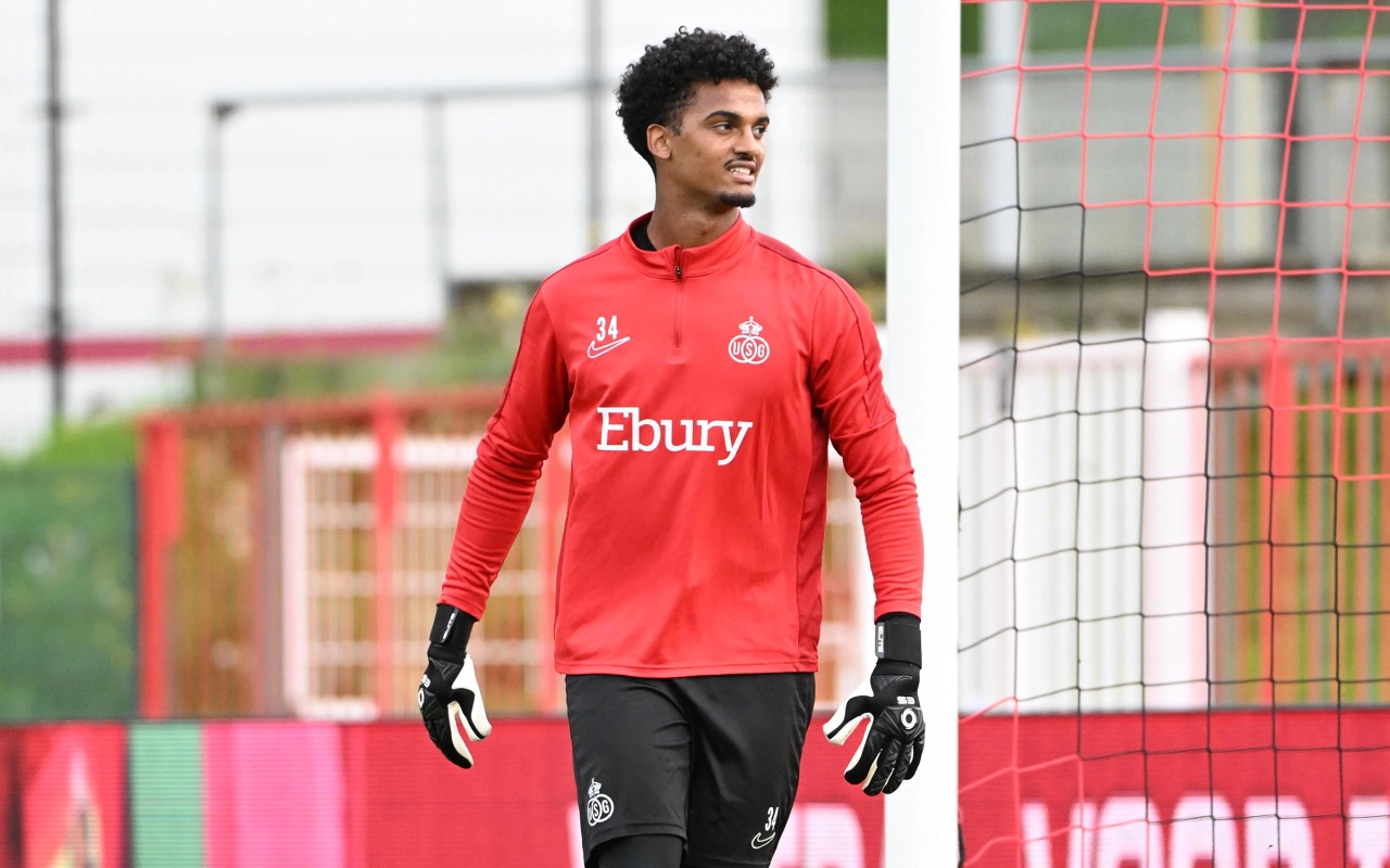 Keepers Guy Smit en Maxime Wenssens op proef bij Roda JC