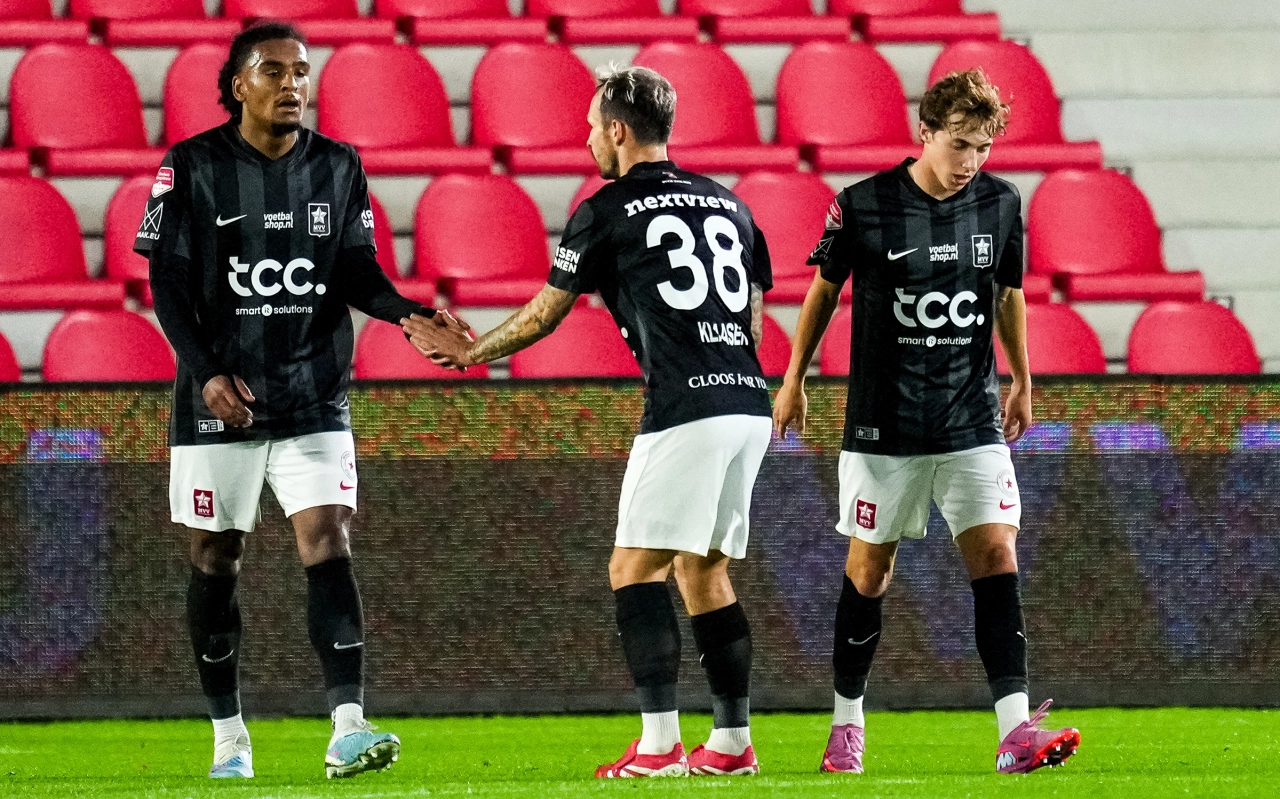 MVV pakt knap punt bij Jong PSV na spectaculair duel