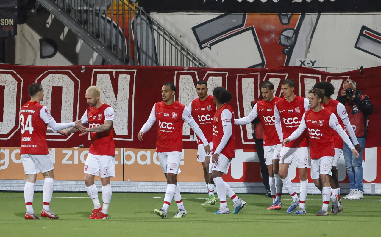 MVV sluit periode Heymans af met overtuigende zege op FC Eindhoven