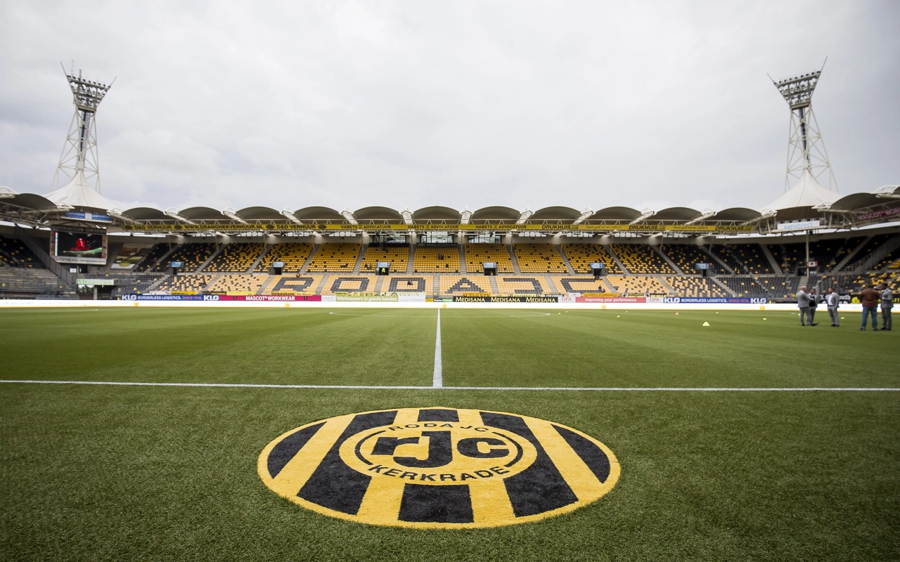 Roda JC heeft besloten de contractopties van drie spelers niet te lichten